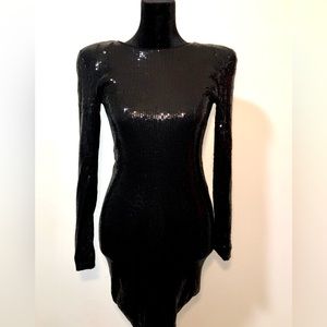 Beautiful sequin body con dress